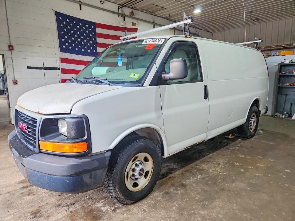 2011 GMC Savana