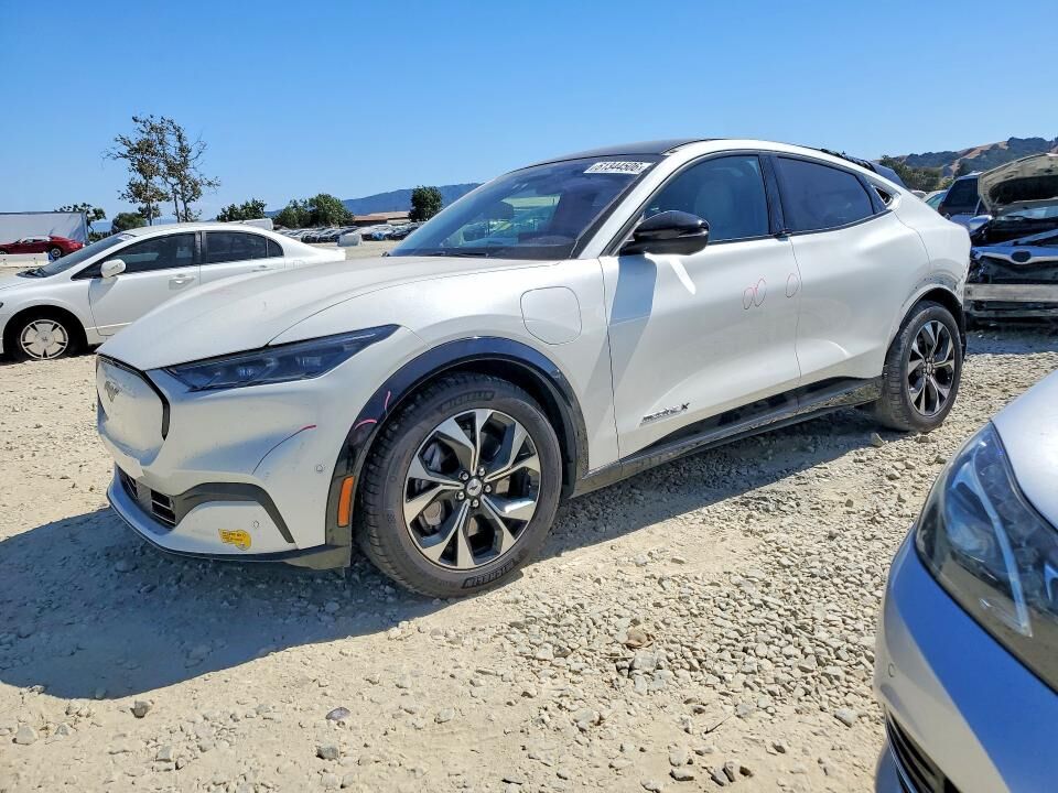 2021 FORD Mach-E