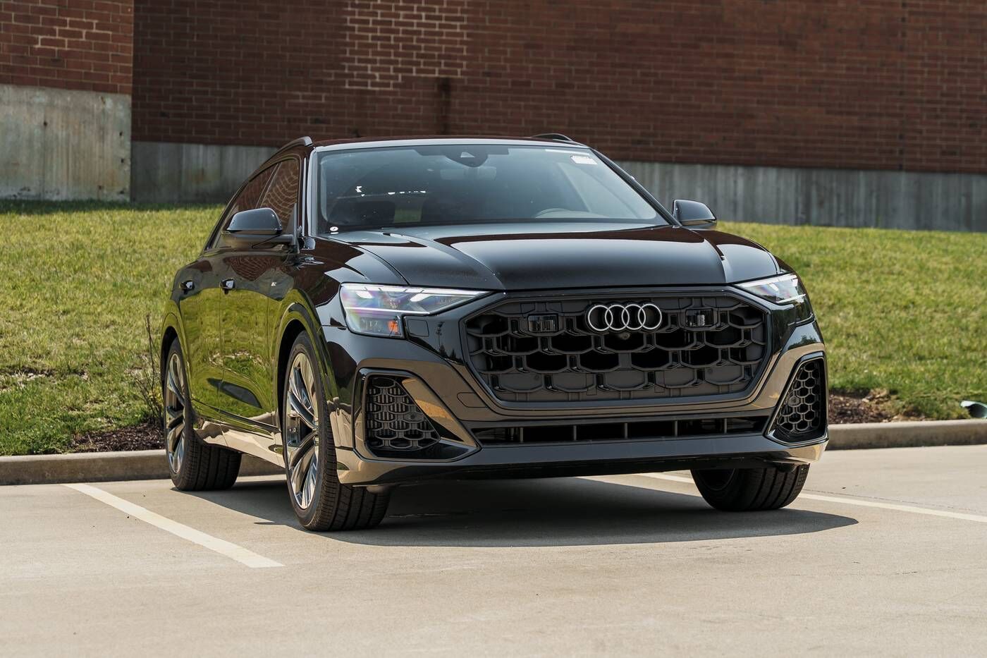 2026 AUDI Q8