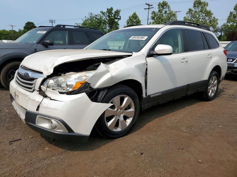 2011 SUBARU Outback