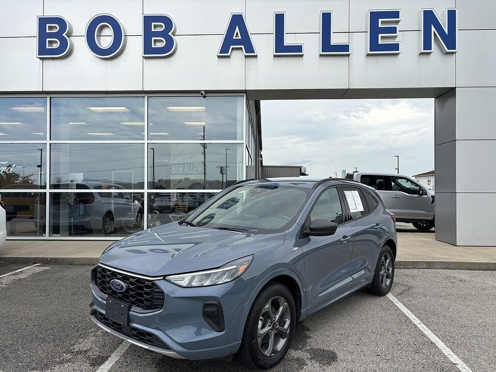 2024 FORD Escape