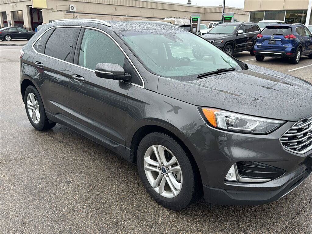 2019 FORD Edge