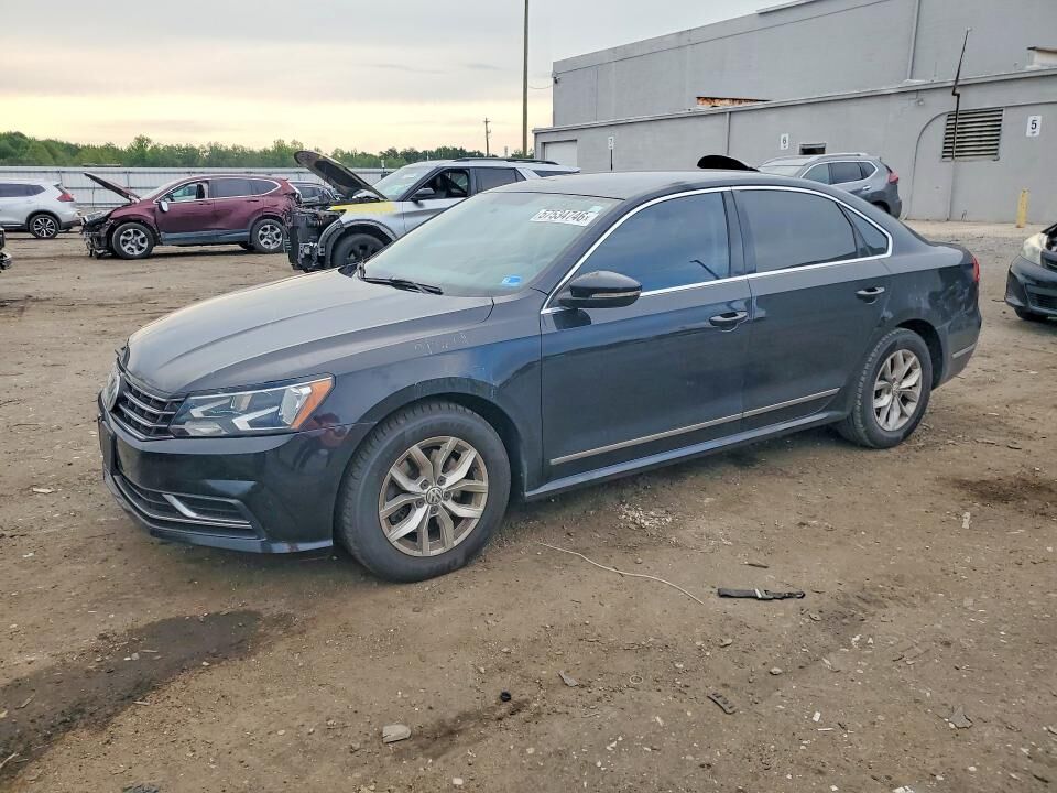 2017 VOLKSWAGEN Passat
