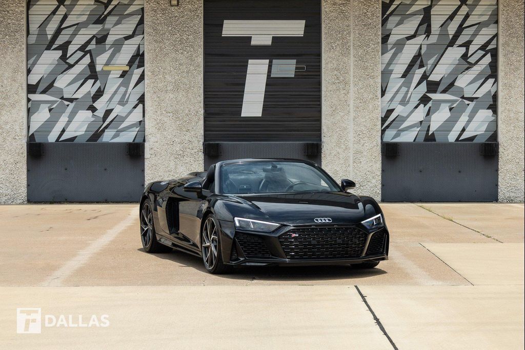 2021 AUDI R8