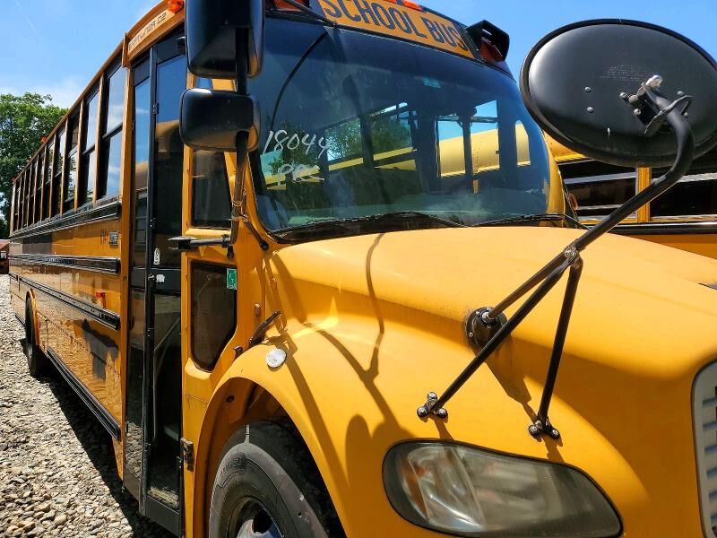 2010 FREIGHTLINER B2 Bus Chassis