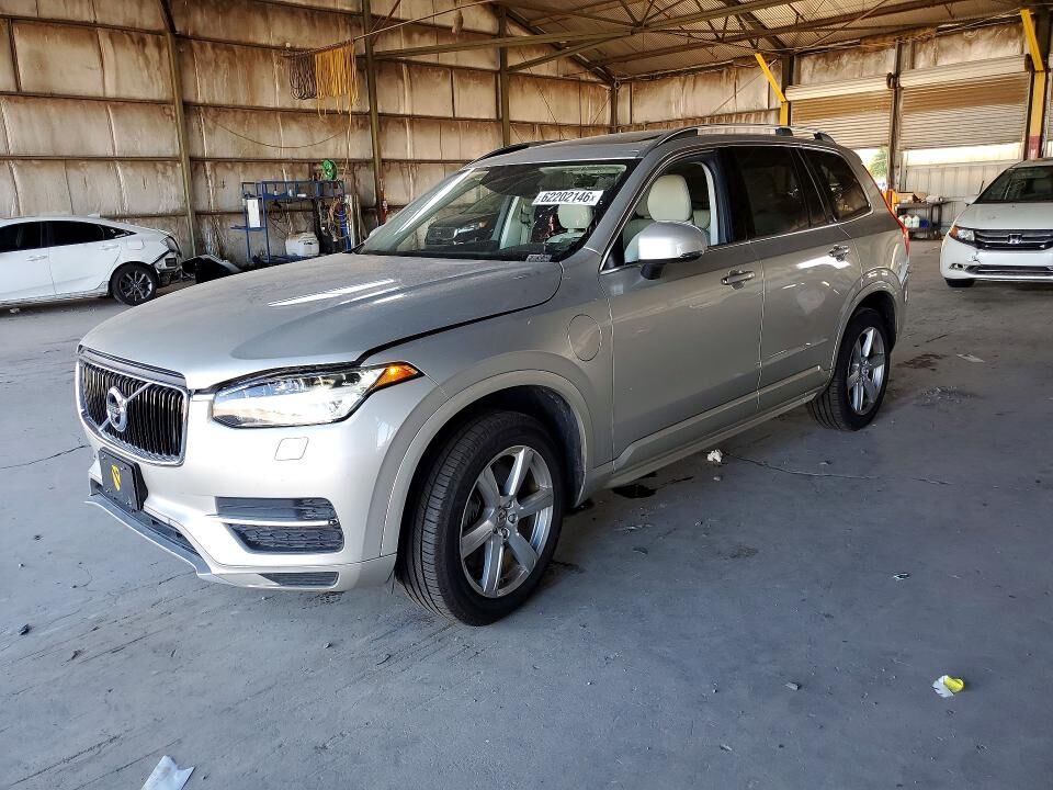 2016 VOLVO XC90
