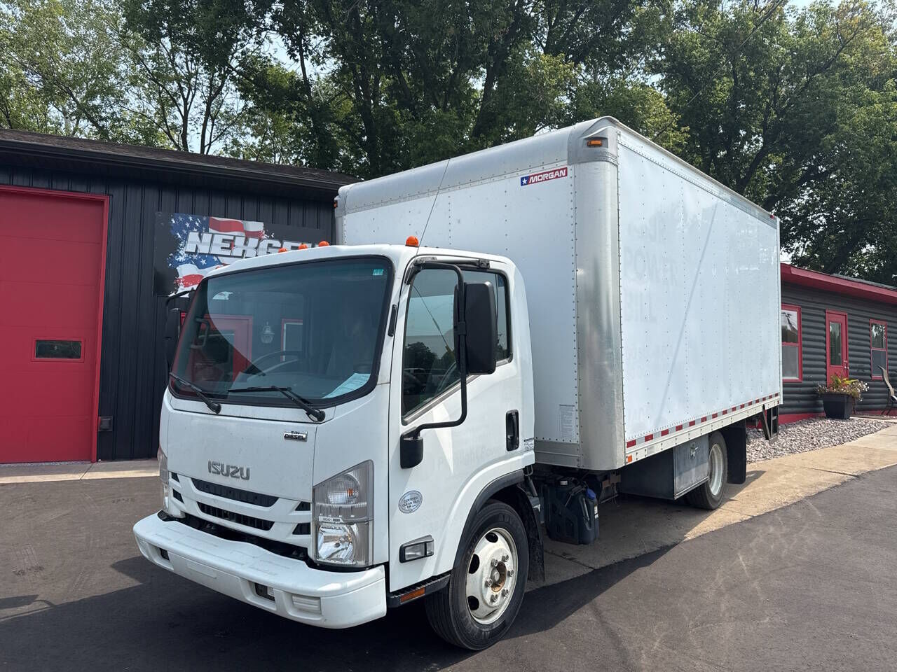 2017 ISUZU NQR/NRR