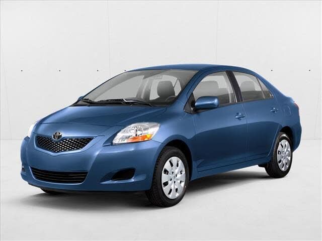 2011 TOYOTA Yaris