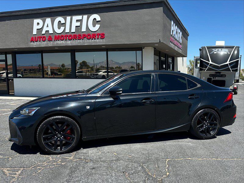 2018 LEXUS IS