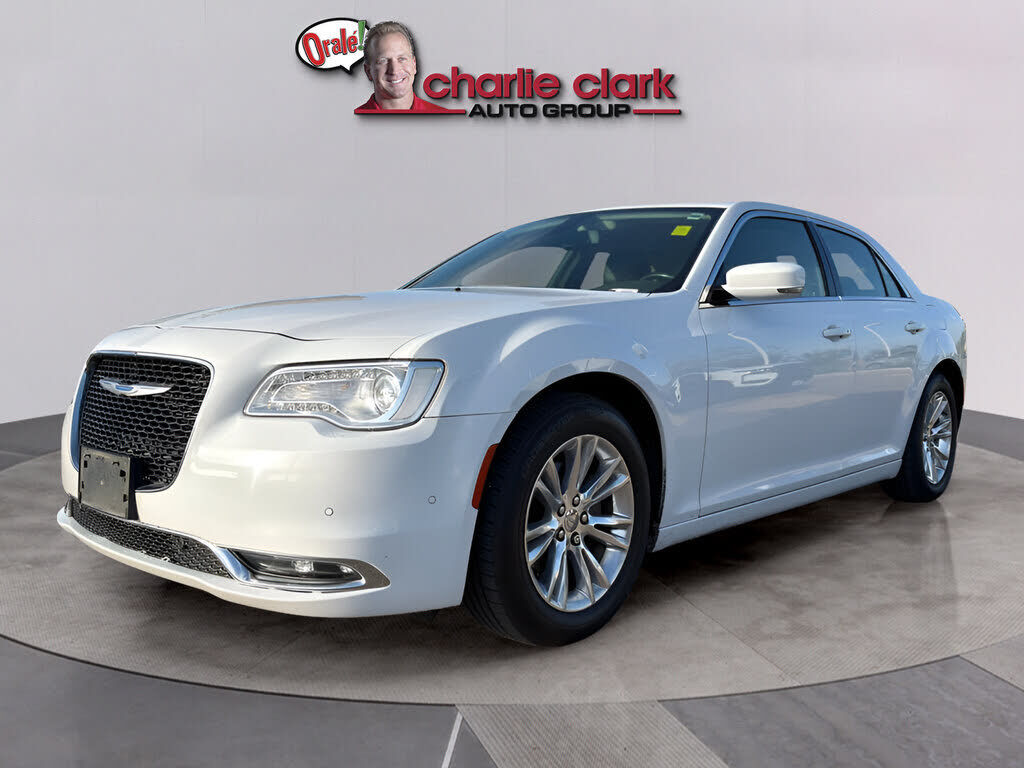 2021 CHRYSLER 300