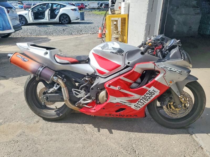 2002 HONDA CB