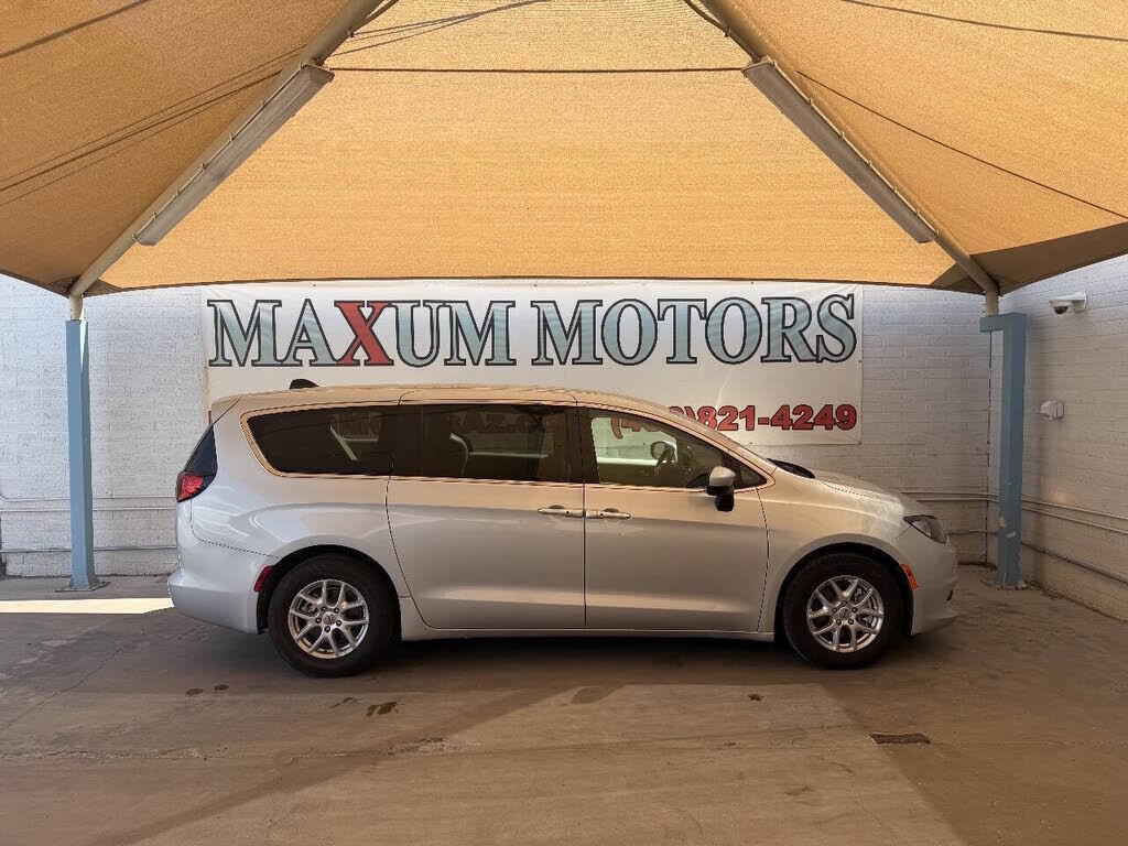 2017 CHRYSLER Pacifica
