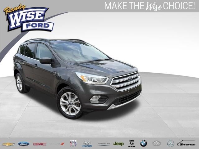 2017 FORD Escape