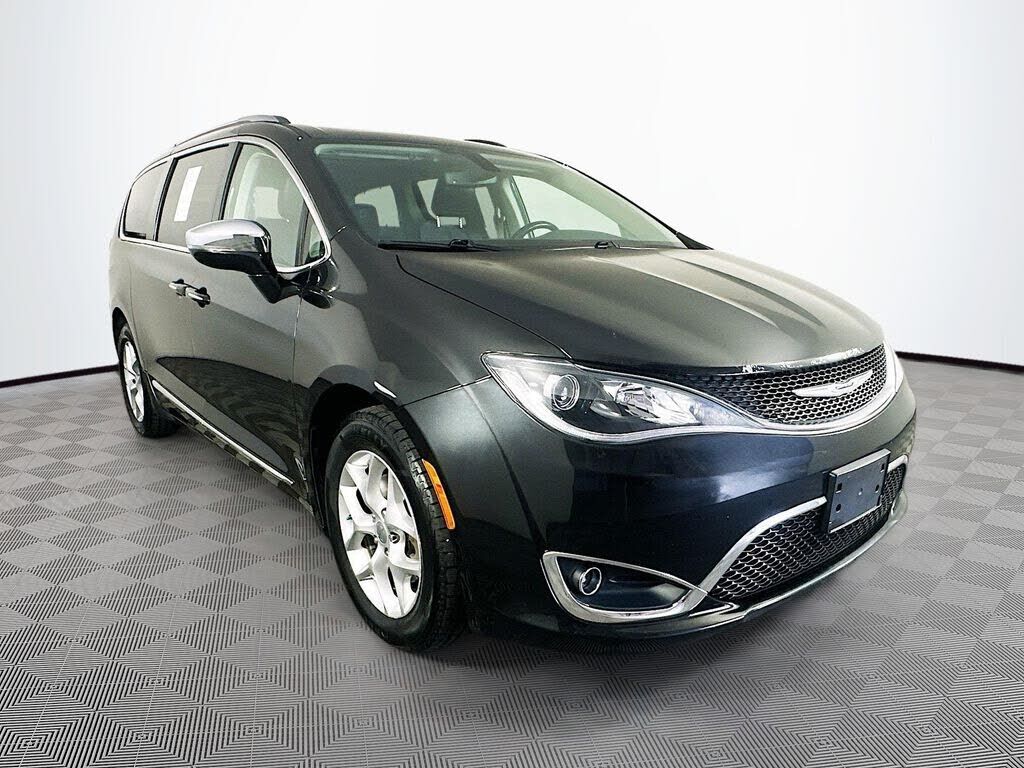 2019 CHRYSLER Pacifica