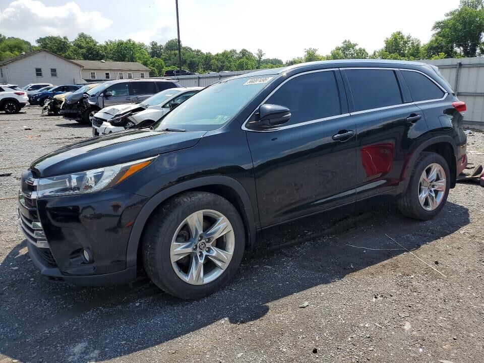2018 TOYOTA Highlander