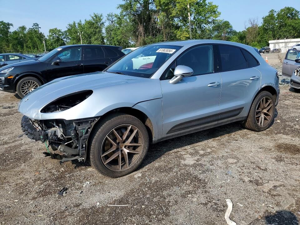2023 PORSCHE Macan