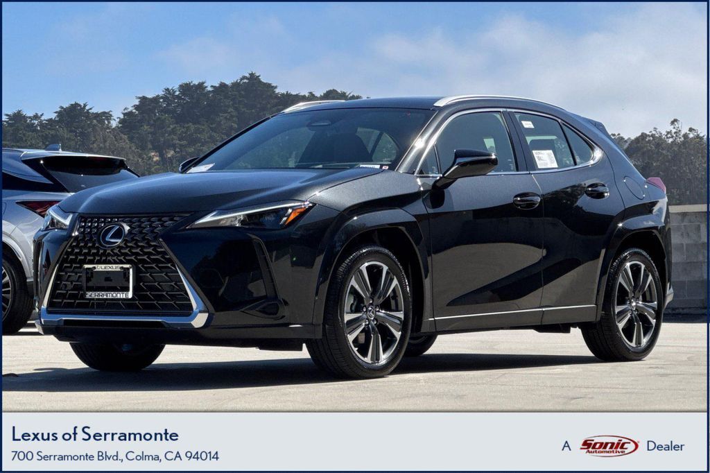 2026 LEXUS UX