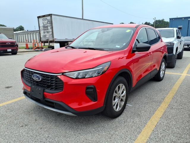 2024 FORD Escape