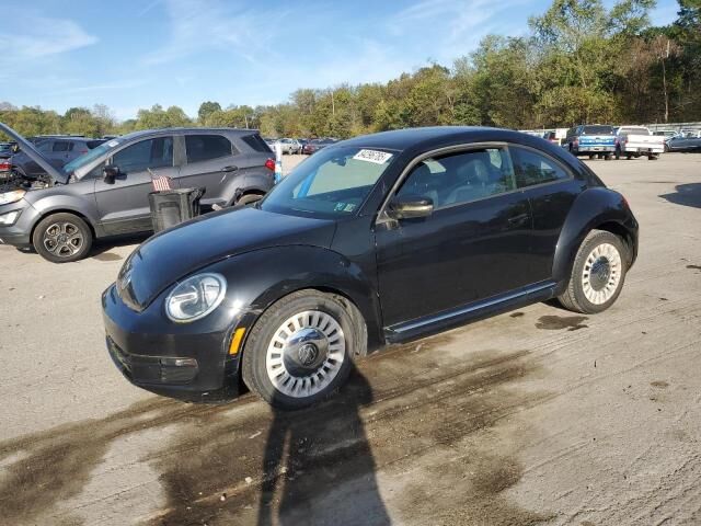 2013 VOLKSWAGEN Beetle