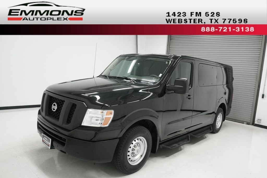 2017 NISSAN NV3500