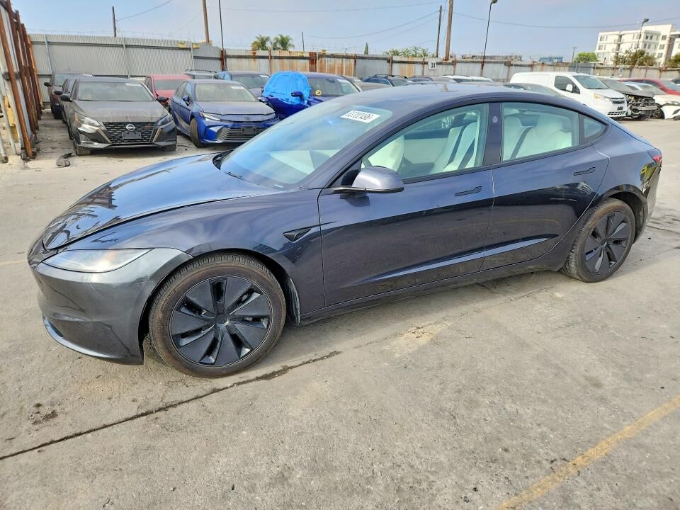 2024 TESLA Model 3