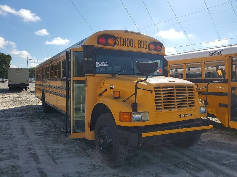 1997 INTERNATIONAL 3800