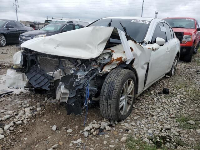2013 INFINITI G37