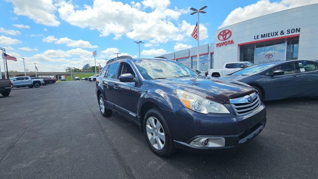 2012 SUBARU Outback