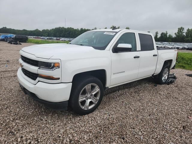 2018 CHEVROLET Silverado