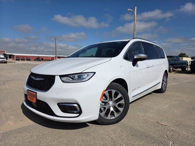 2026 CHRYSLER Pacifica