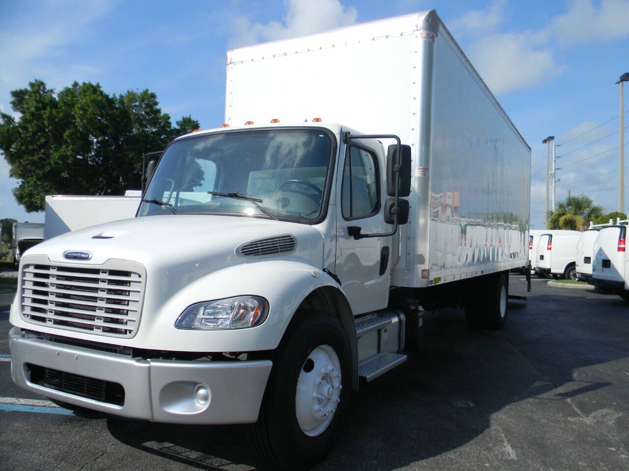 2023 FREIGHTLINER M2