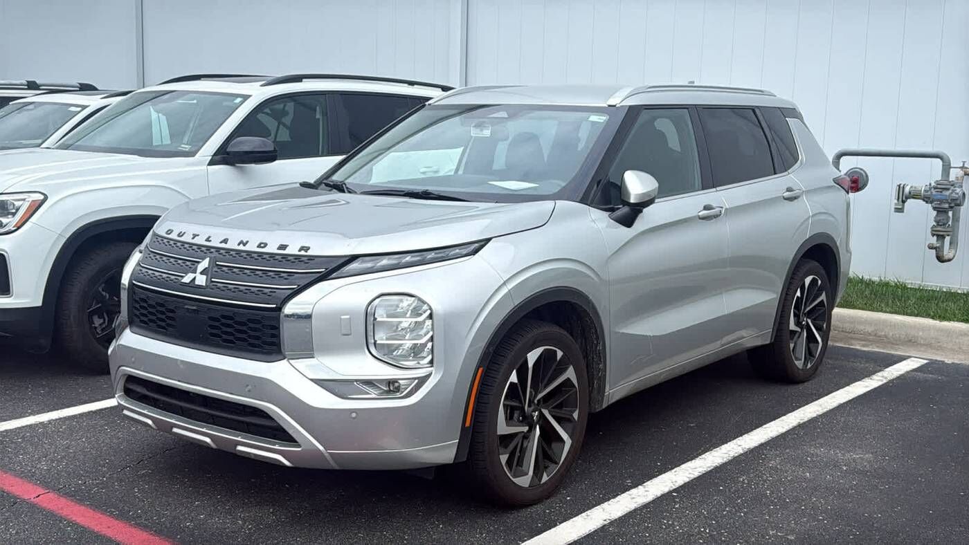 2023 MITSUBISHI Outlander