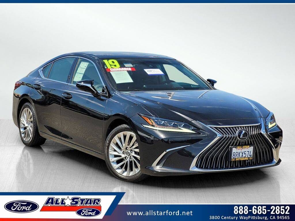 2019 LEXUS ES