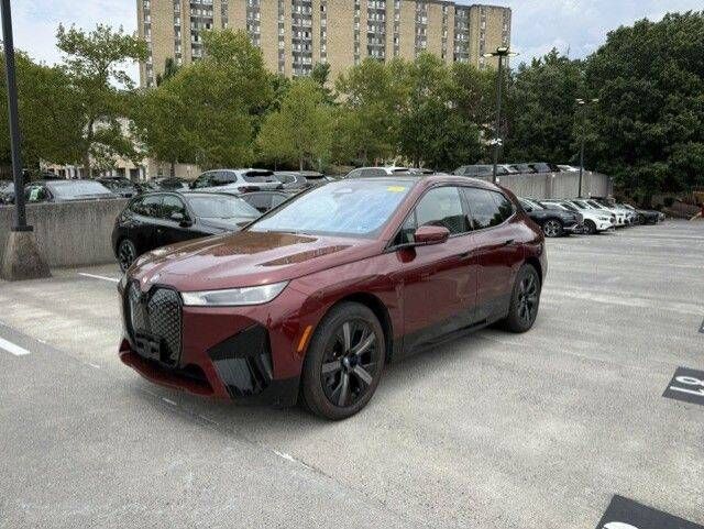 2024 BMW ix