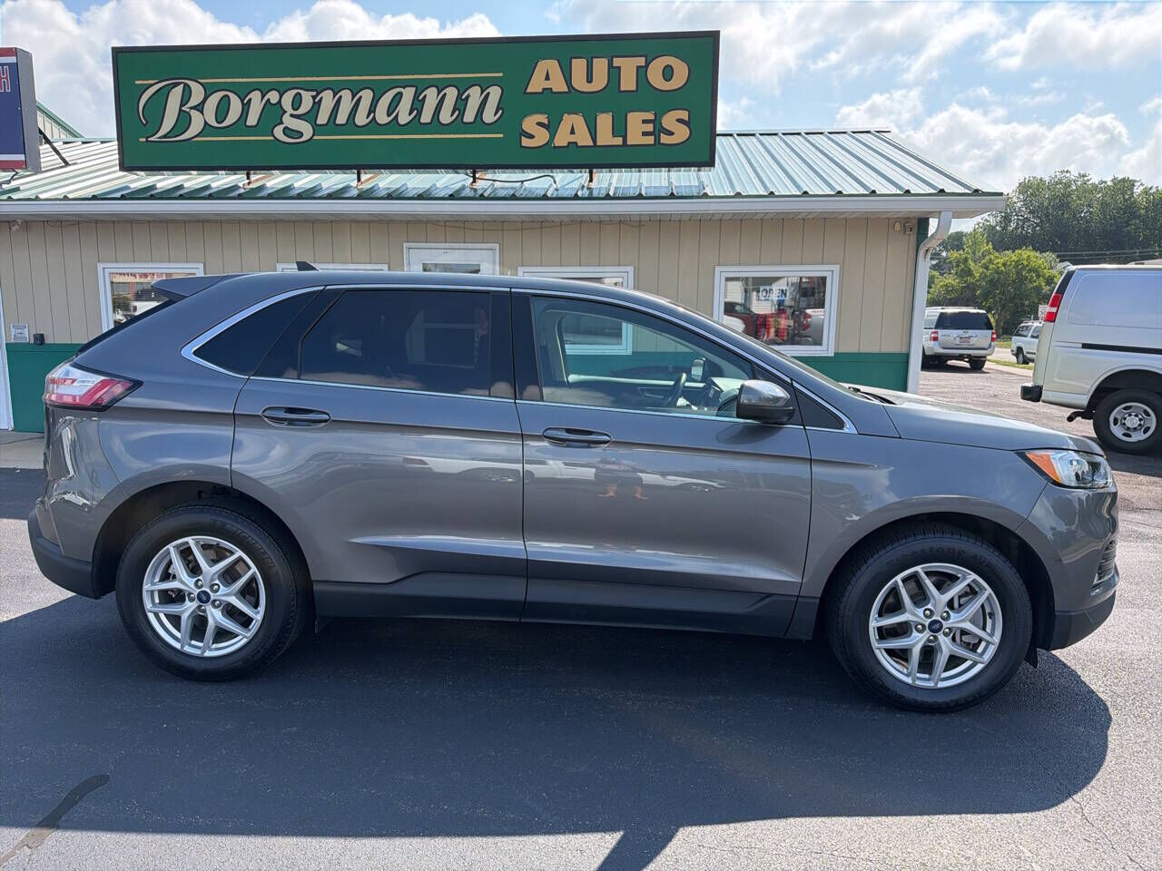 2022 FORD Edge