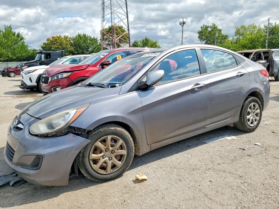 2014 HYUNDAI Accent
