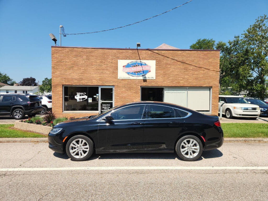 2017 CHRYSLER 200