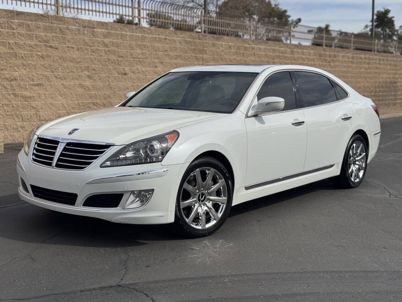 2012 HYUNDAI Equus
