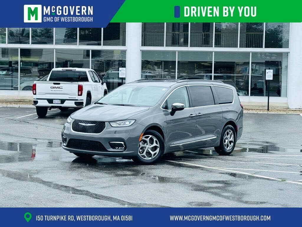 2023 CHRYSLER Pacifica