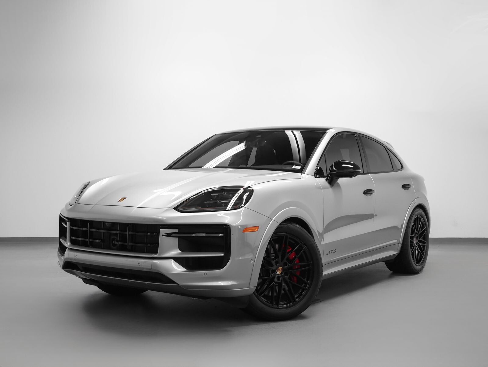 2025 PORSCHE Cayenne