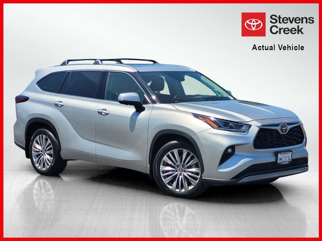 2024 TOYOTA Highlander