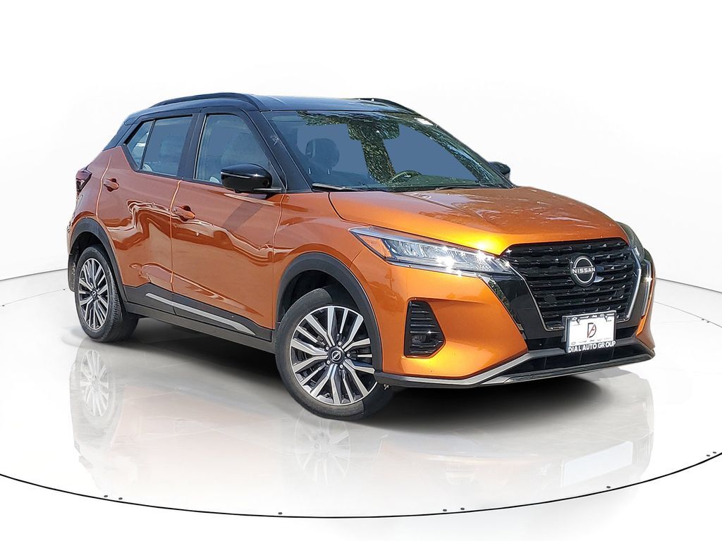 2023 NISSAN Kicks