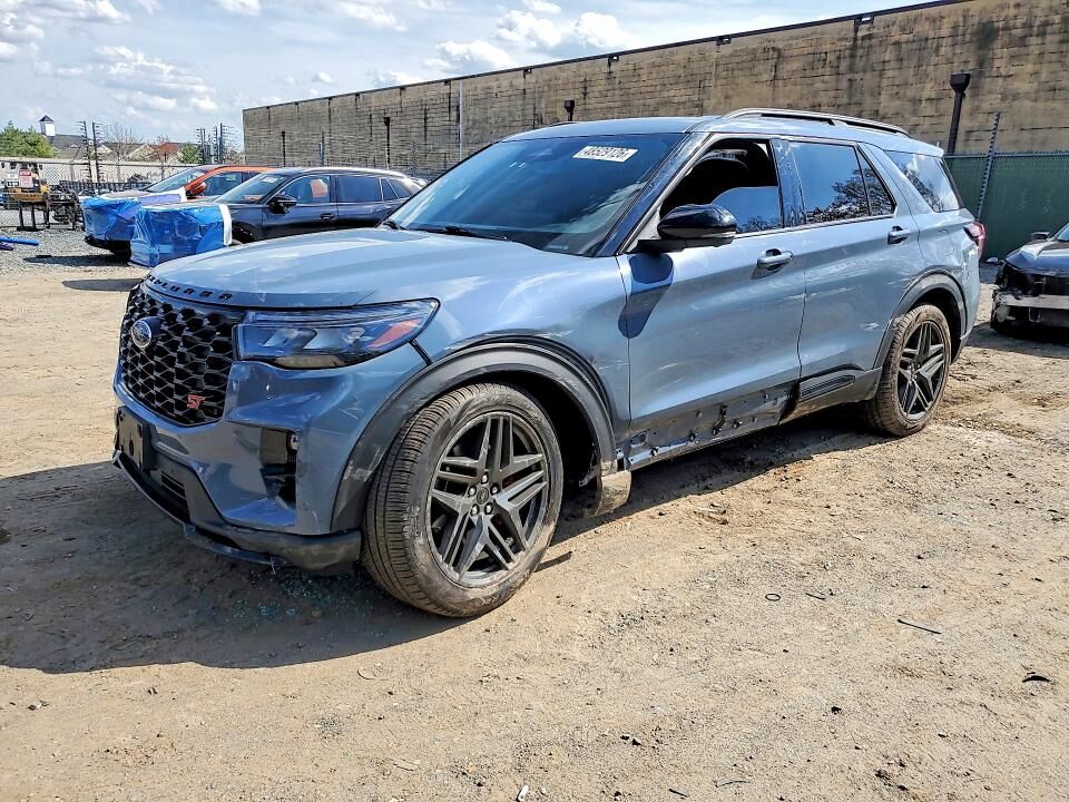 2025 FORD Explorer
