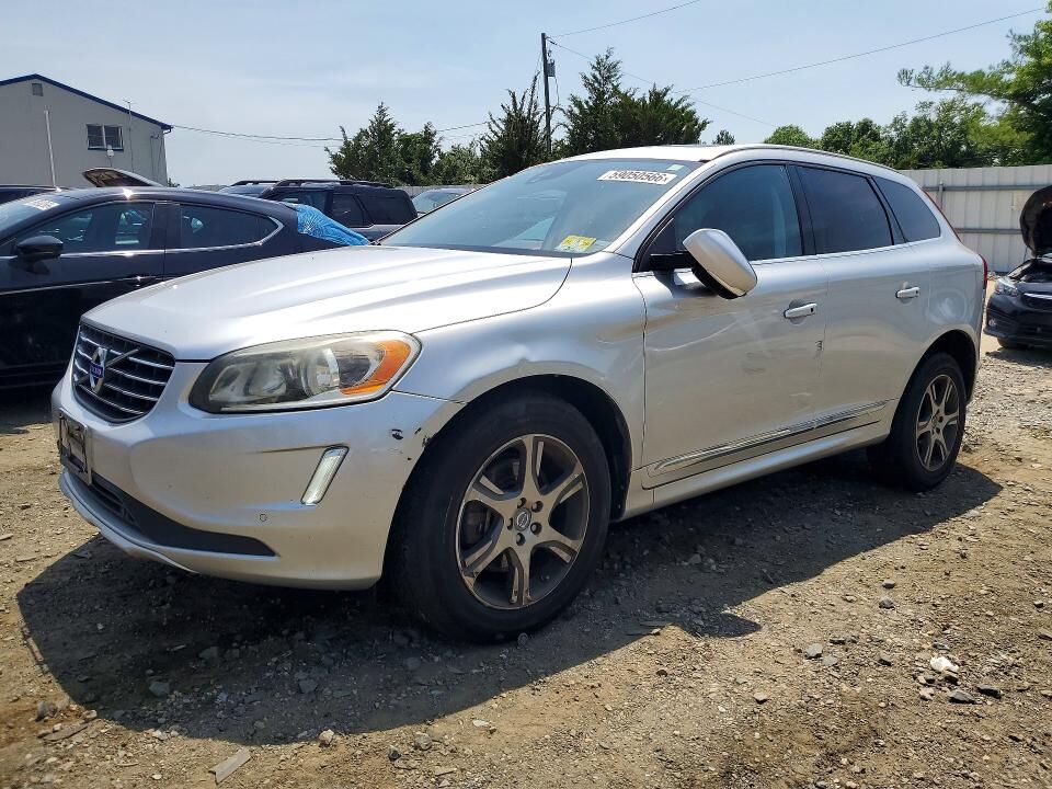 2015 VOLVO XC60