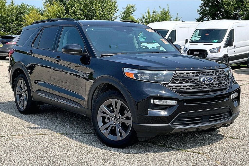 2024 FORD Explorer
