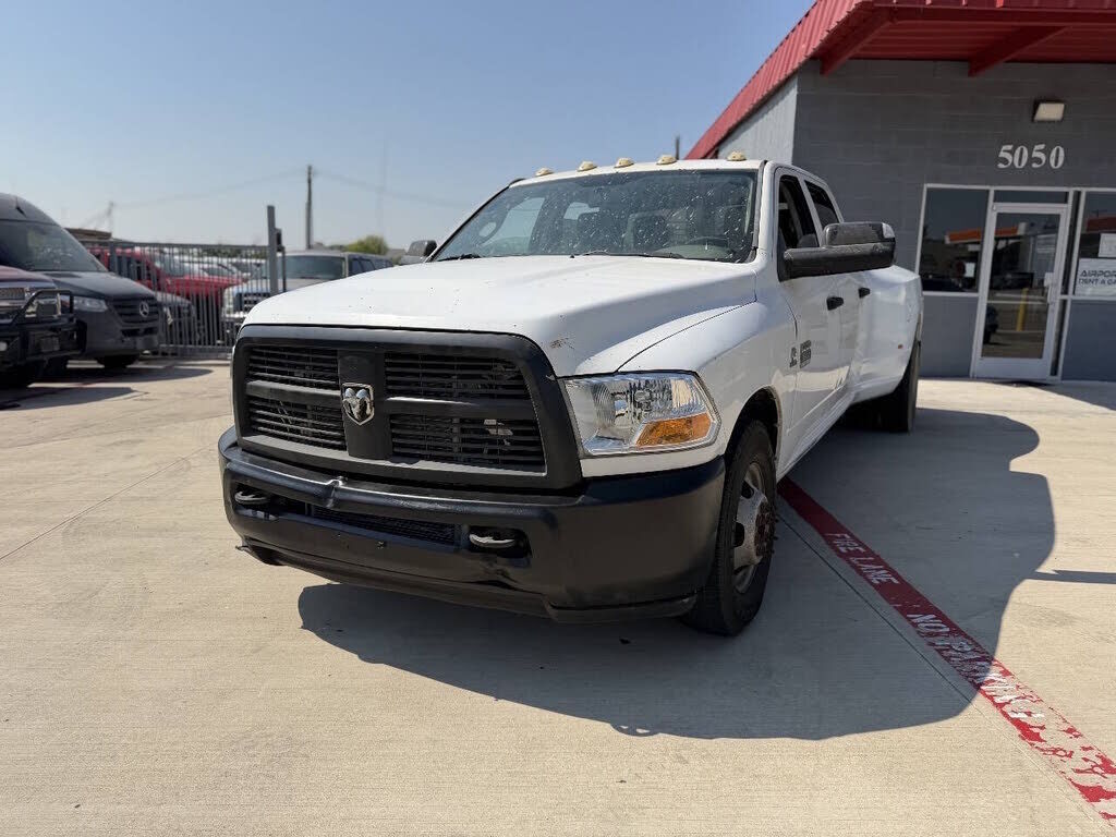2012 DODGE Ram