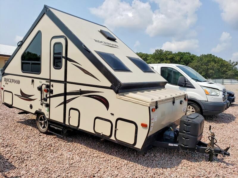 2017 FOREST RIVER Premier