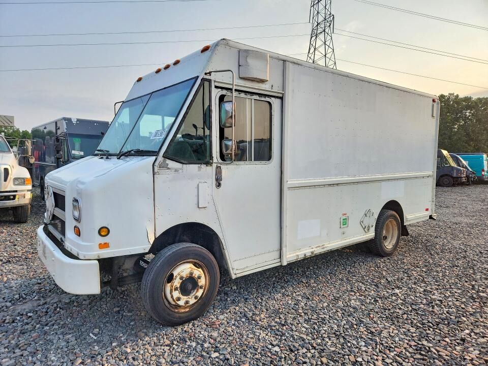 1998 FREIGHTLINER MT 45 Chassis