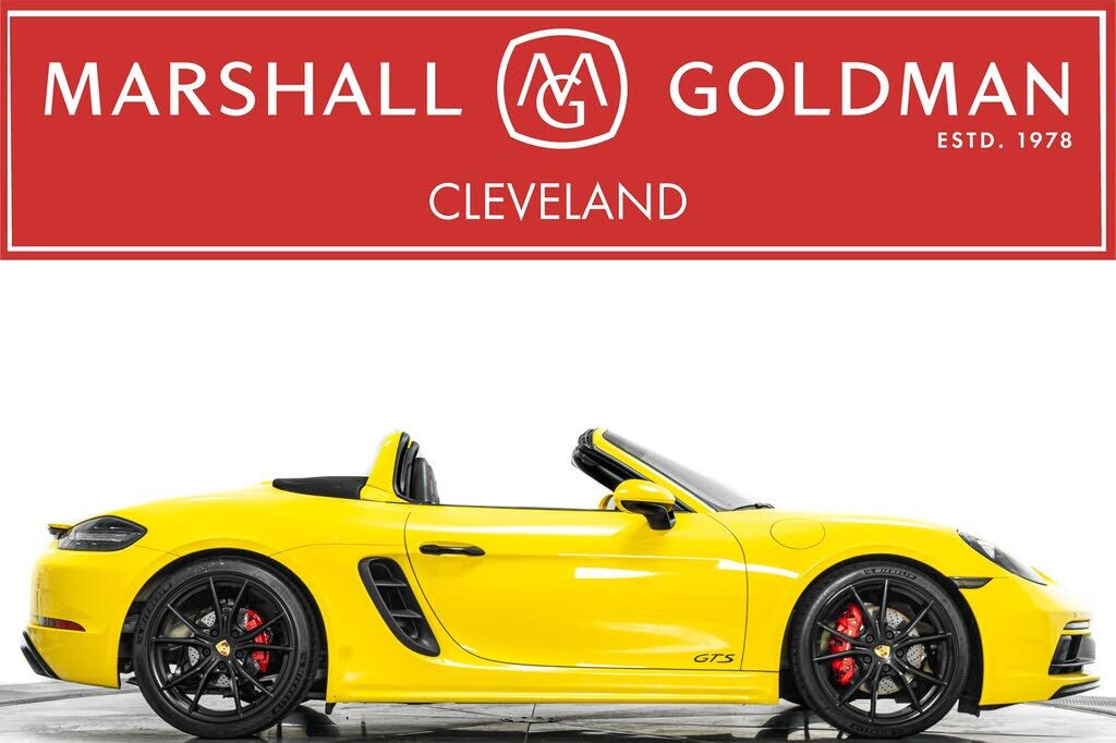 2018 PORSCHE 718