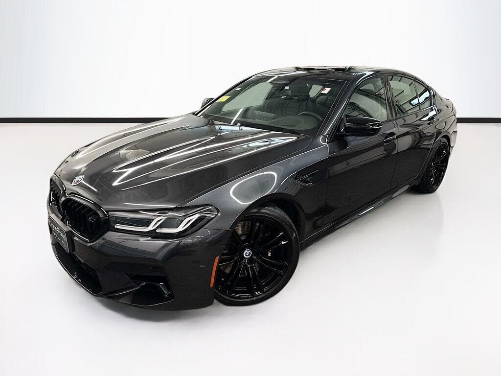 2023 BMW M5